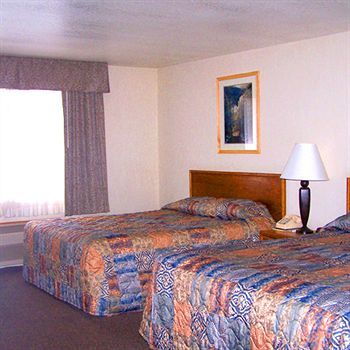 Main Motel - An Independent Magnuson Hotel Ийли Екстериор снимка